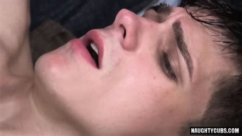 Big Cock Gay Flip Flop And Cumshot