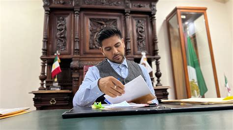 El alcalde gay derribando prejuicios en uno de los países más machistas de América Latina Infobae