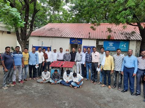 घरफोड्या करणारी टोळी जेरबंद चोरट्यांकडून सहा लाखांचा मुद्देमाल जप्त