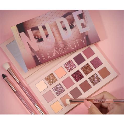 Huda Beauty 眼影盤 New Nude Rose quartz Naughty 蝦皮購物