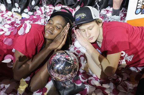 After Pac 12 Title Is Kamie Ethridge The Best Wsu Coach Ever