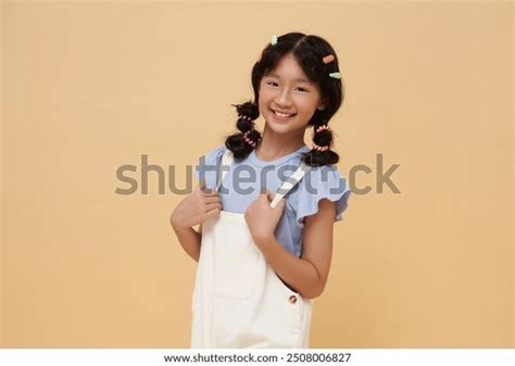 Cute preteen nude models результатов фотографии без лицензионных платежей и стоковые