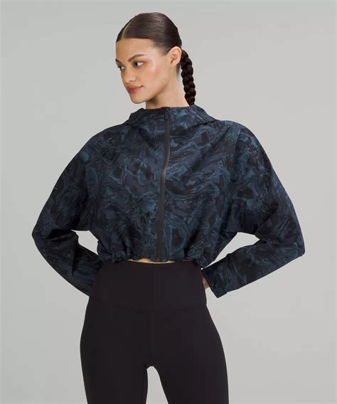 Unleashing Maximum Style And Performance The Lululemon Cropped Athletic Jacket Review
