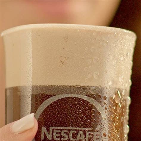 Prøv En Nescafé Frappé Opskrift Perfekt Forfriskning Nescafé Dk