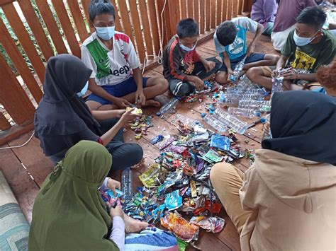 Edukasi Usia Dini Solusi Masalah Sampah Plastik Di Wakatobi