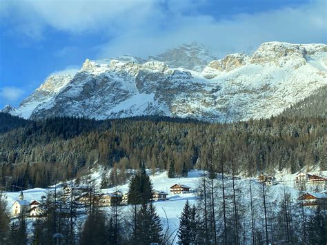 Cortina d’Ampezzo: luxury, glamour and high-altitude sport, but also