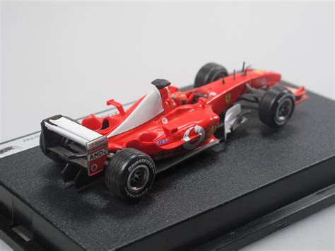 Hot Wheels Ferrari F2003 GA Formel 1 2003 Schumacher 1 1 43 OVP