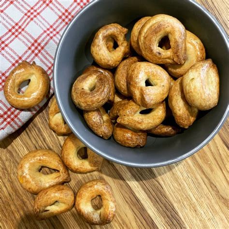How to Make Sweet Taralli at Home - Step-by-Step Recipe | Foodtalk