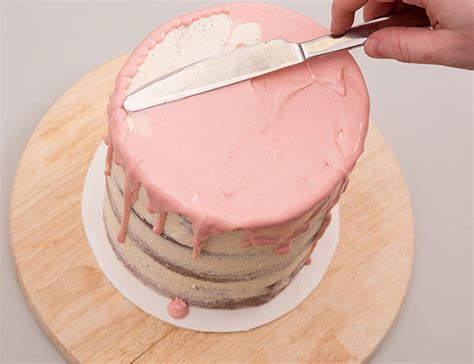 Mariage Champ Tre Un Naked Cake Orn De Fleurs Et D Eucalytus Marie Claire