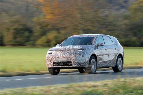 Opel Grandland Ev Spied With Fresh Skin Shares Platform With Jeep