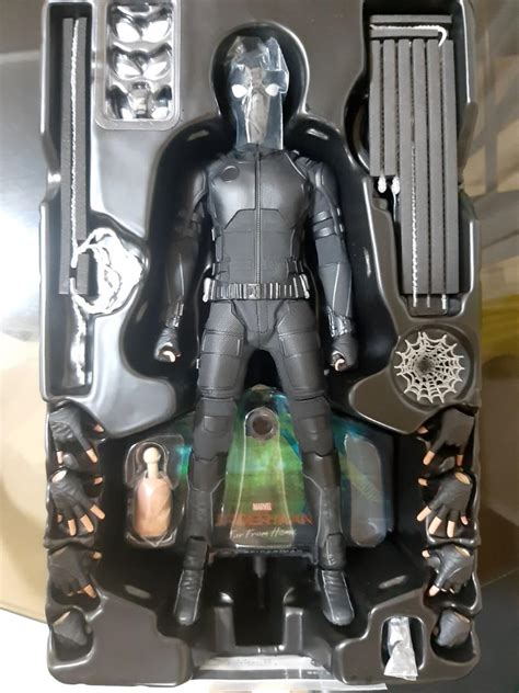 Hot Toys Spider Man Ffh Stealth Suit Hobbies Toys Toys Games On Carousell