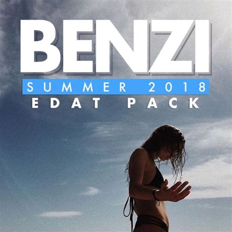 Sexy Hot Clairo Bikini Pics