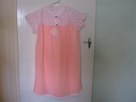 Retro S Two Piece Set Pink Nylon Robe And Short Nightie Lingerie Intimates Gumtree