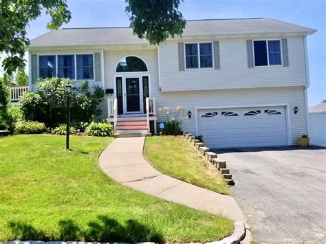 16 Susan Circle Johnston Ri 02919 Mls 1197425 Lila Delman