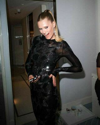 Toni Garrn Tonigarrn Nude Onlyfans Nudostar Tv