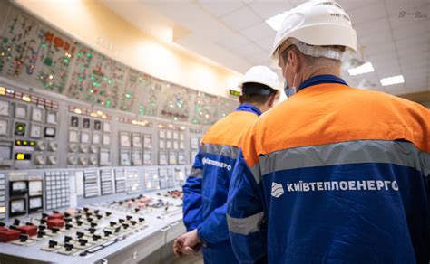 У столиці поетапно відновлюють теплопостачання після ракетних ударів ...