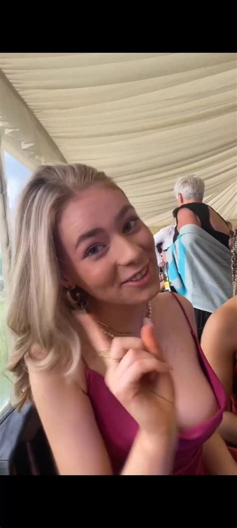 Tiktok Nip Slip Https M Tiktok V Nudes Tiktoknsfw NUDE PICS ORG