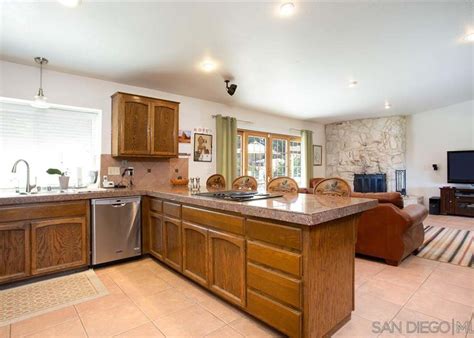 2605 Kauana Loa Dr, Escondido, CA 92029 | Redfin