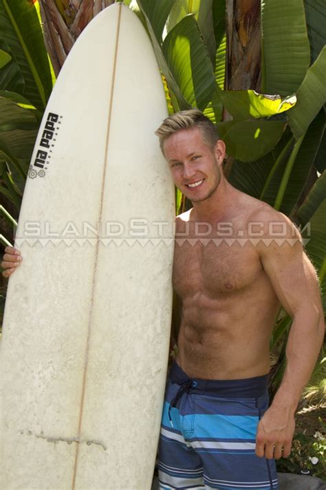 Hot Muscular Straight Stud Ryder Shows Off His Ripped Body Strokes His Inch Uncut Cock