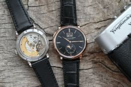 A Lange Söhne Saxonia MoonPhase Vs Saxonia Outsize Date Review