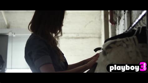 Perfect All Natural Babe Posed Naked And Exposed Sexy Body After Striptease