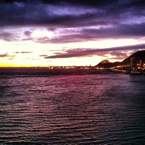 Mar de vino tinto | Vino tinto, Vino, Mundo