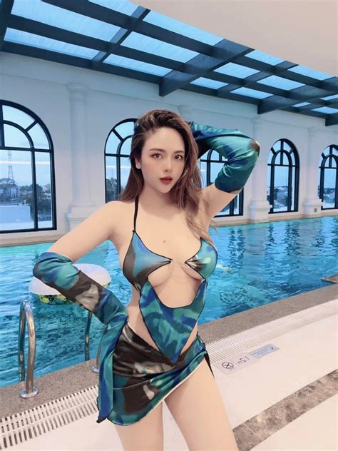 Ảnh bikini sex của hotgirl Thanh Huyền