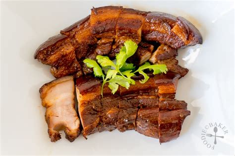tau yu bak soy sauce braised pork belly