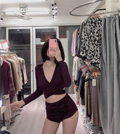 Bikini 2 mảnh dài tay cạp cao buộc dây lưng cực sang Chiaki vn