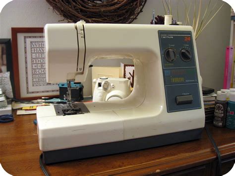 sewing machine coin purse