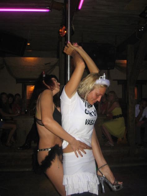 The Amazing Strip Show A D E Porn Pic