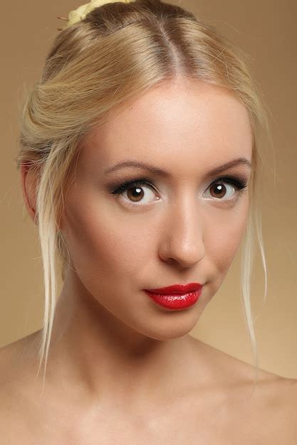 Free Photo Portrait Of Beautiful Blonde Woman With Makeup