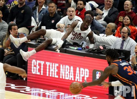 Photo New York Knicks Vs Cleveland Cavaliers In Cleveland