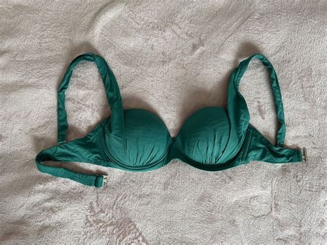 Set Bikini Calzedonia S Top Slip Und Brazilian Slip Gr N Kaufen Auf Ricardo