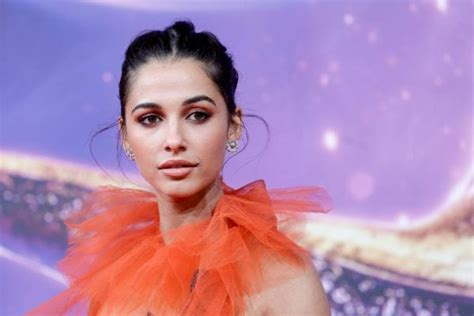 Naomi Scott Nude Photos Videos