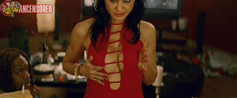 Голая Рочелл Катрена в Kick Ass