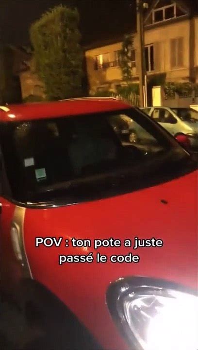 Il Vient D Avoir Le Code Et Pense Pouvoir Conduire La Voiture De Son