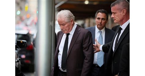 Дон Хенли: Песни на „Ийгълс“ никога не е трябвало да се озовават на търг