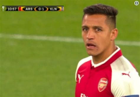 Arsene Wenger defendió a Alexis Sánchez tras oleada de críticas No