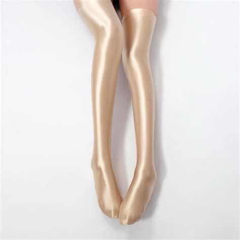 Lingerie sexy bas élastique et soyeux couleur unie nouvelle collection fin longueur genou