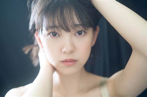 画像1 29 乃木坂46堀未央奈の透明感がすごい 視線に釘付け モデルプレス