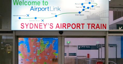 Sydney - Australia: Sydney Airport Train