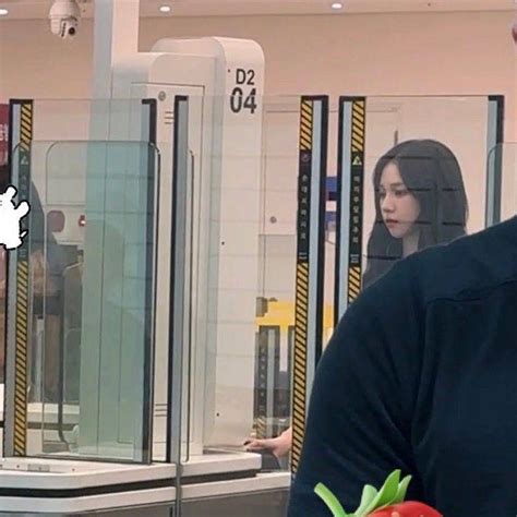 On Twitter Fuck All Of Those People Sending Her Hate And Spreading All That Misinformation