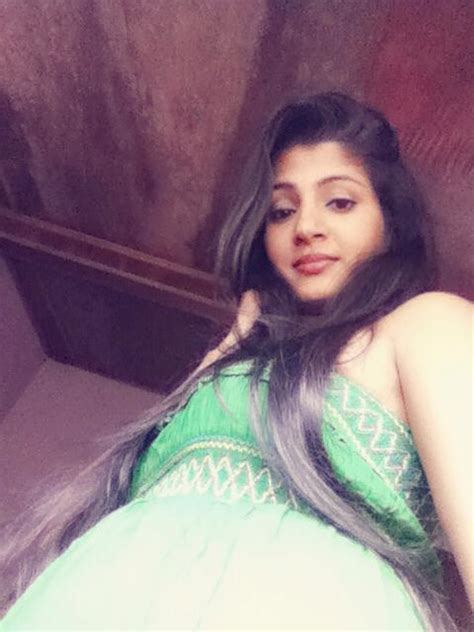 Sri Lankan Hot Models Thushi Lakmali Sexy Photos