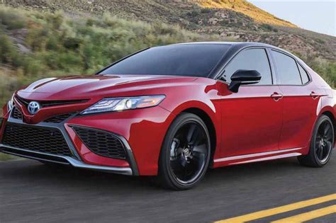 2025 Toyota Camry Xle Price Asher Quinn