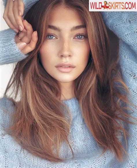 10 Hot Photos By Lorena Rae Known As Raeraeloveee