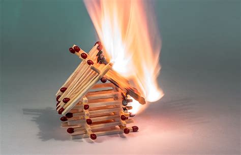 Burning Burning Down Chain Reaction Fire 358511 Enviestudos