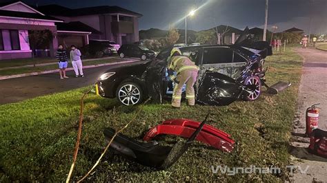 Early Morning Chaos Four Car Pileup In Truganina Shocks Residents