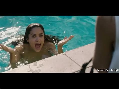 Salma Hayek Dans Une Sorte De Belle 2014 XVIDEOS