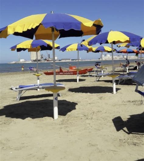 Lido Malibù Barletta BT prenotazione online Spiagge it